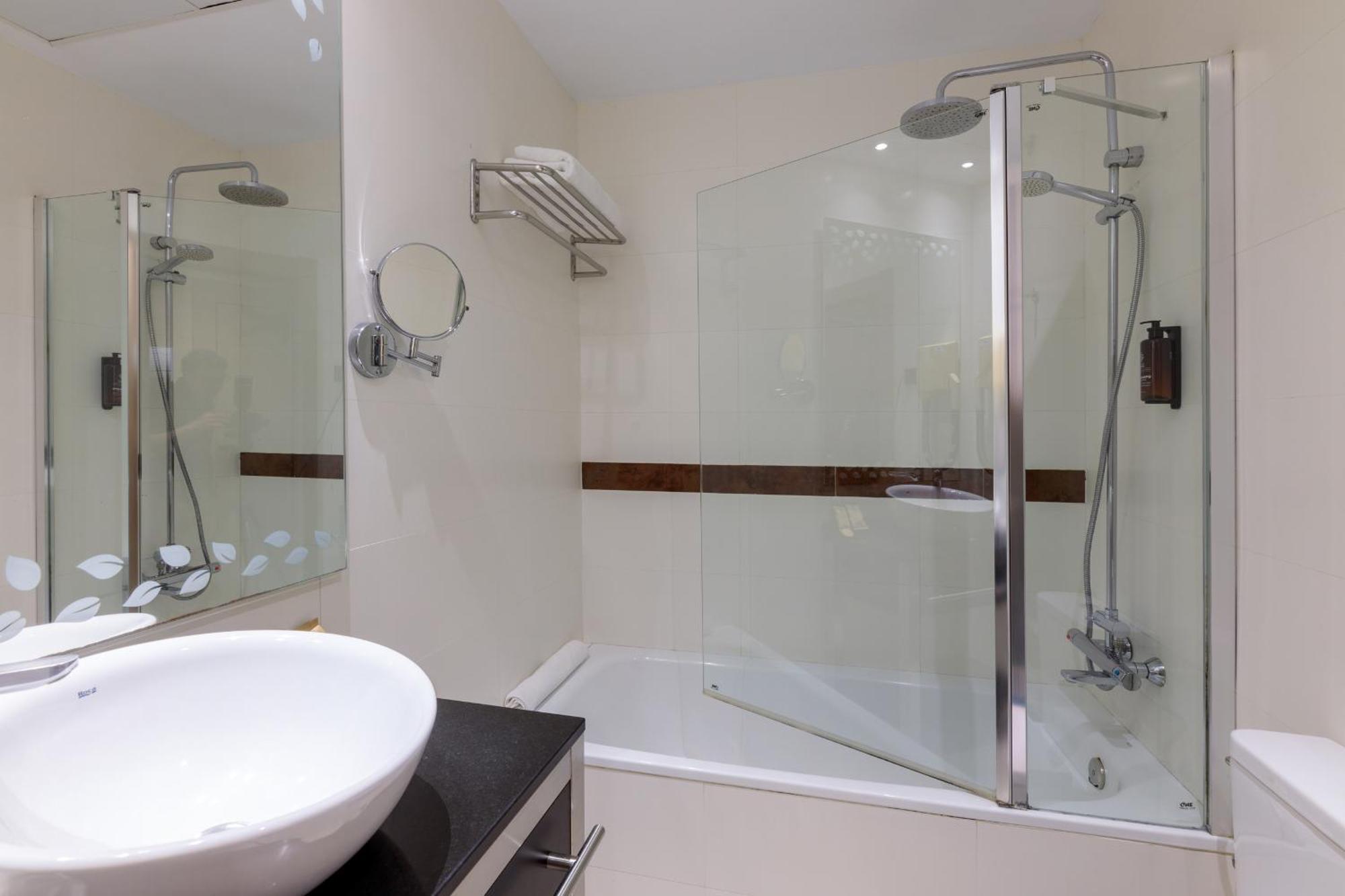Hotel Suizo Barcelona Bilik gambar