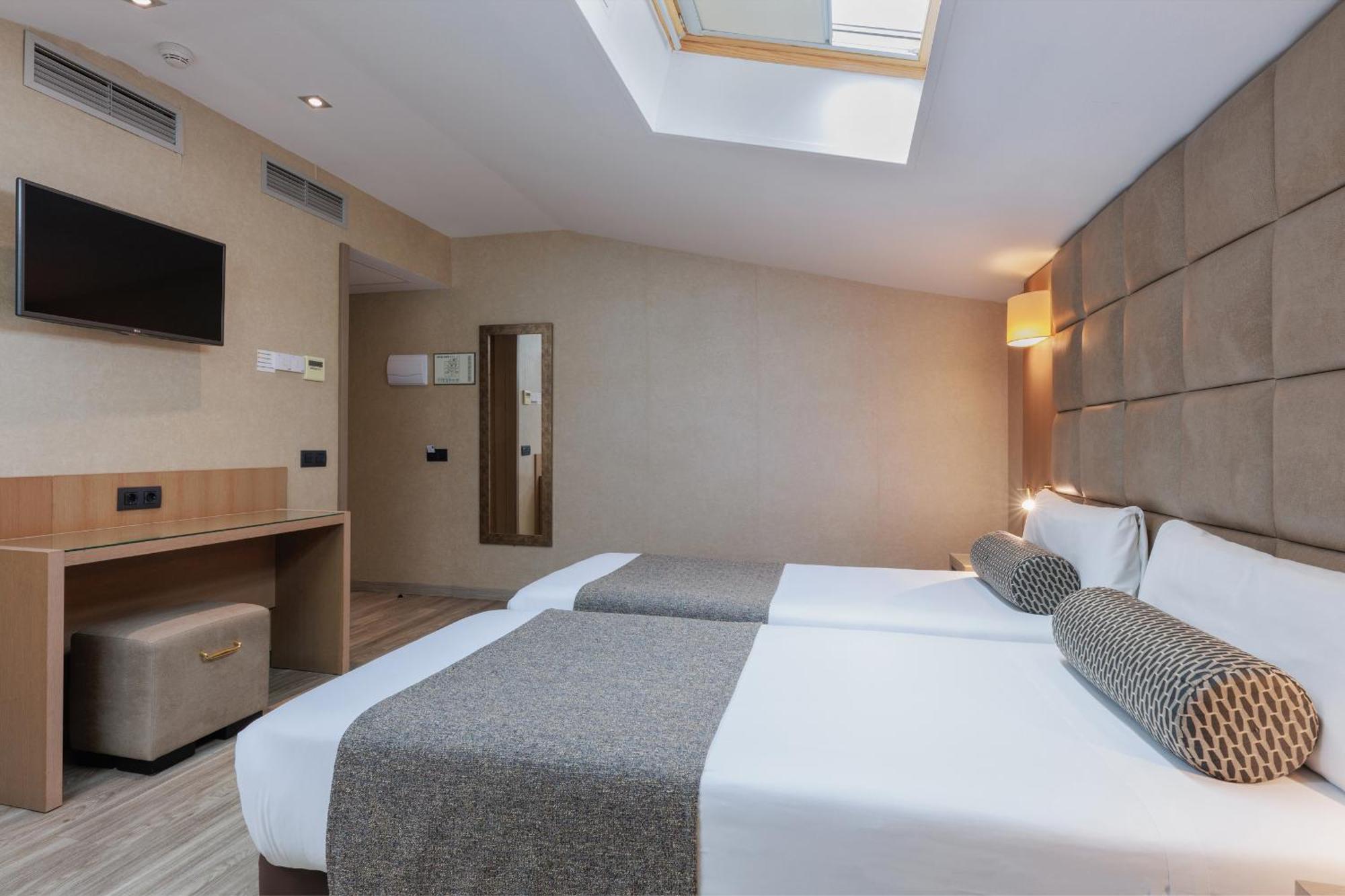 Hotel Suizo Barcelona Bilik gambar