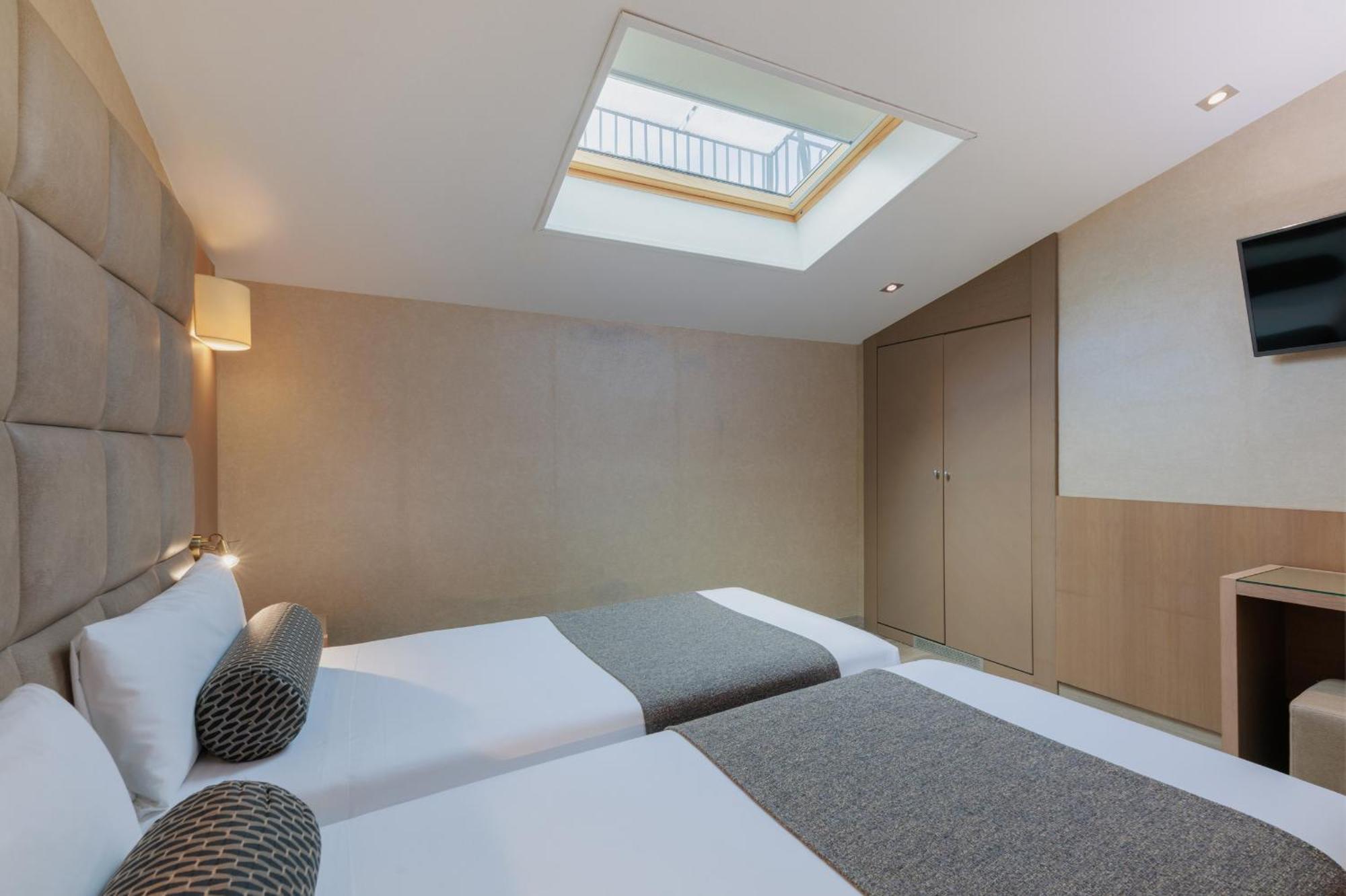 Hotel Suizo Barcelona Bilik gambar