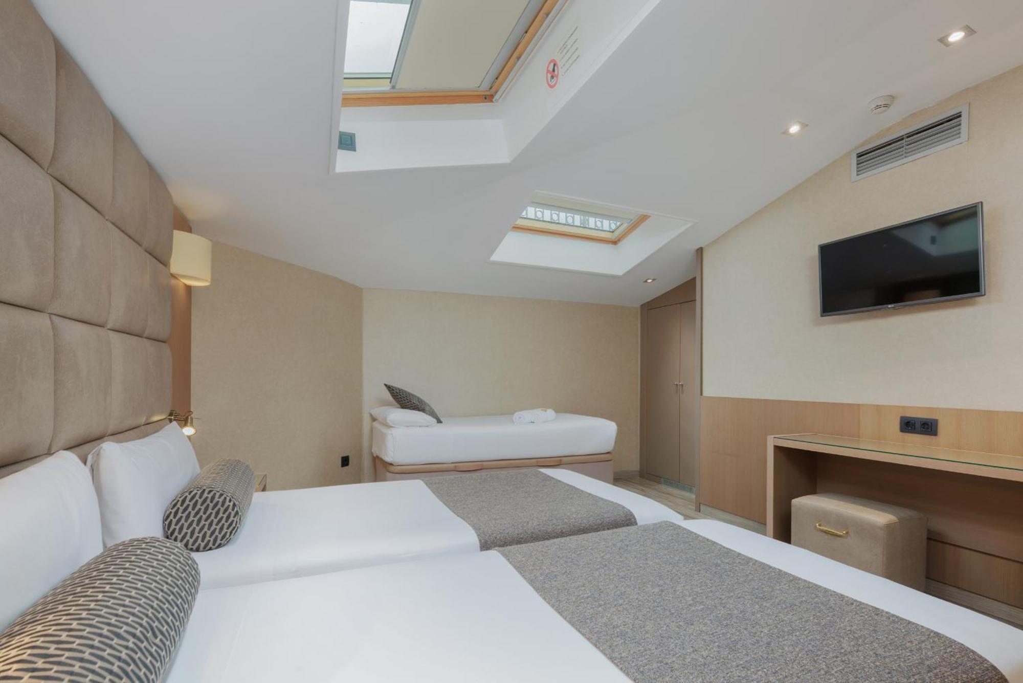Hotel Suizo Barcelona Bilik gambar